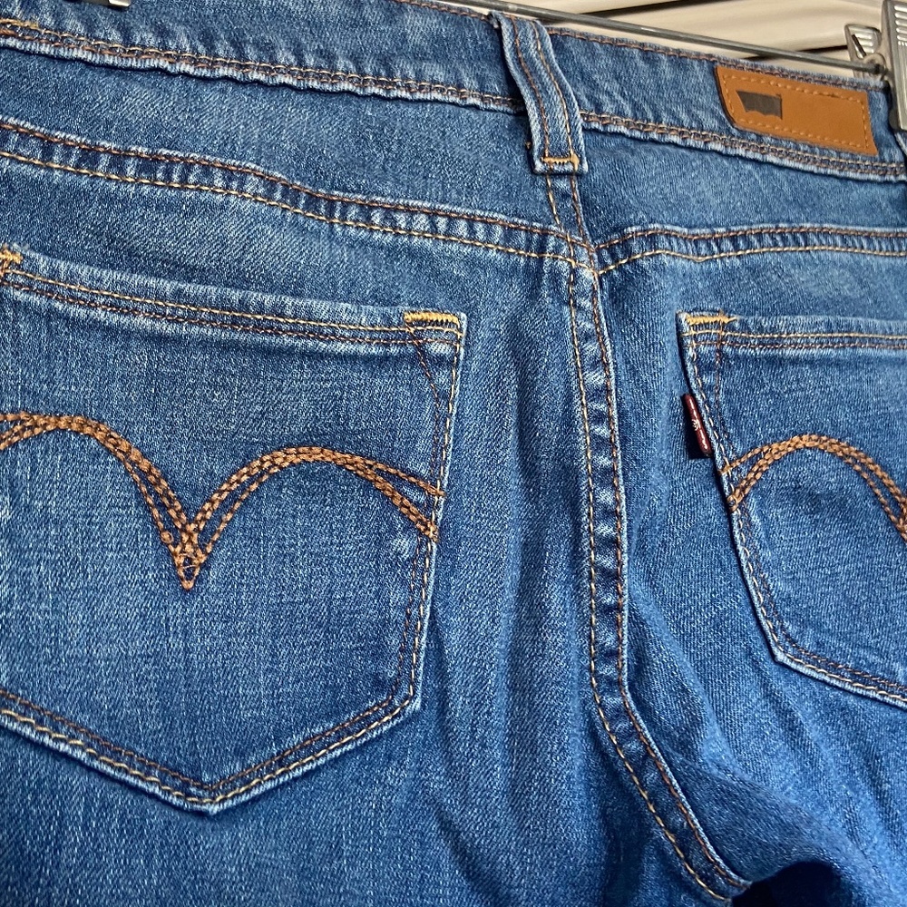 Levi's Demi Curve Jeans
